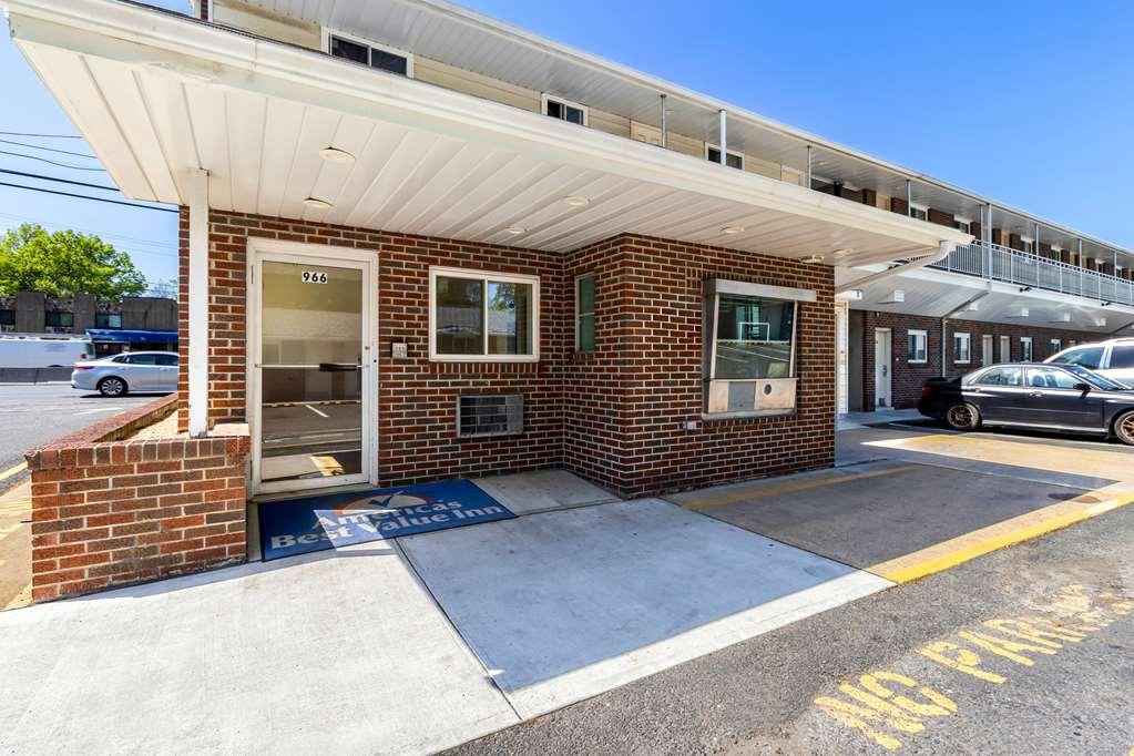 Americas Best Value Inn Avenel Woodbridge Exterior foto